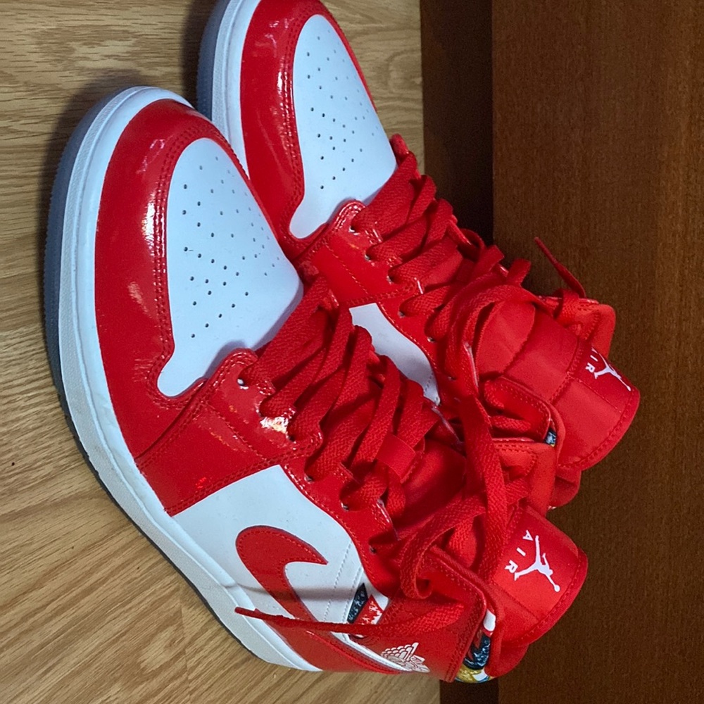 Air Jordan 1 mid Barcelona se (used with box)